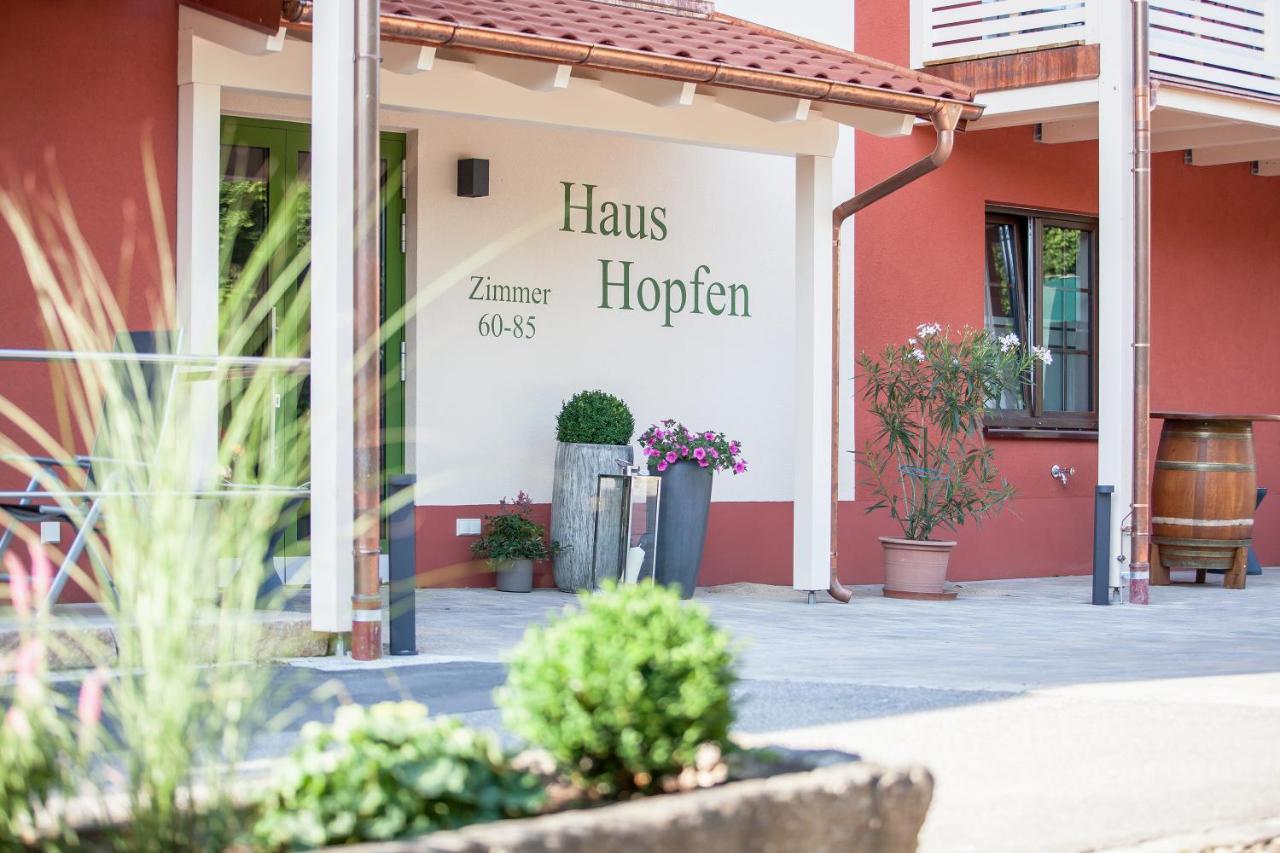 Hotel Brauerei Gasthof Hoehn เมมเมลส์ดอร์ฟ ภายนอก รูปภาพ