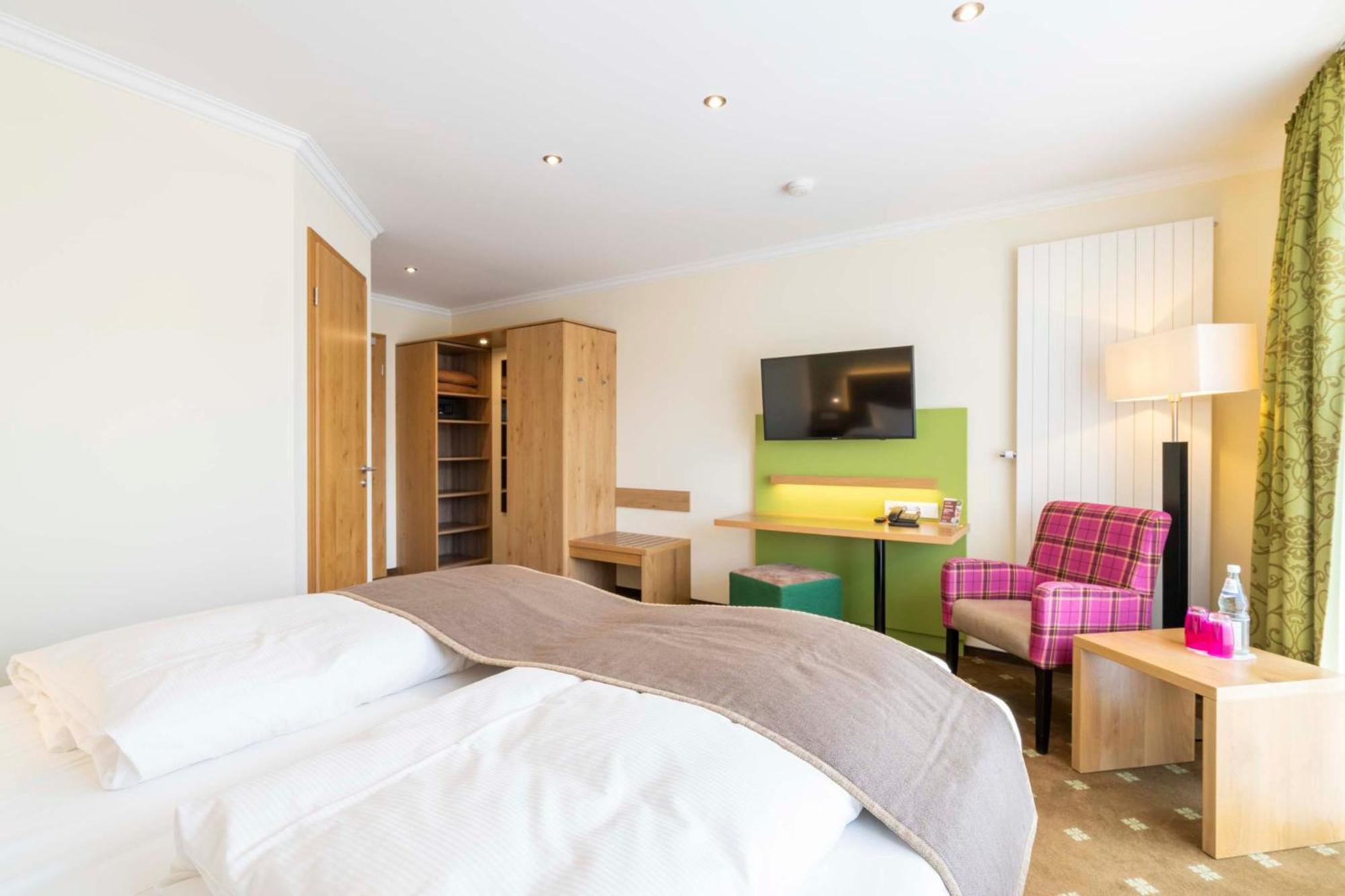 Hotel Brauerei Gasthof Hoehn เมมเมลส์ดอร์ฟ ภายนอก รูปภาพ