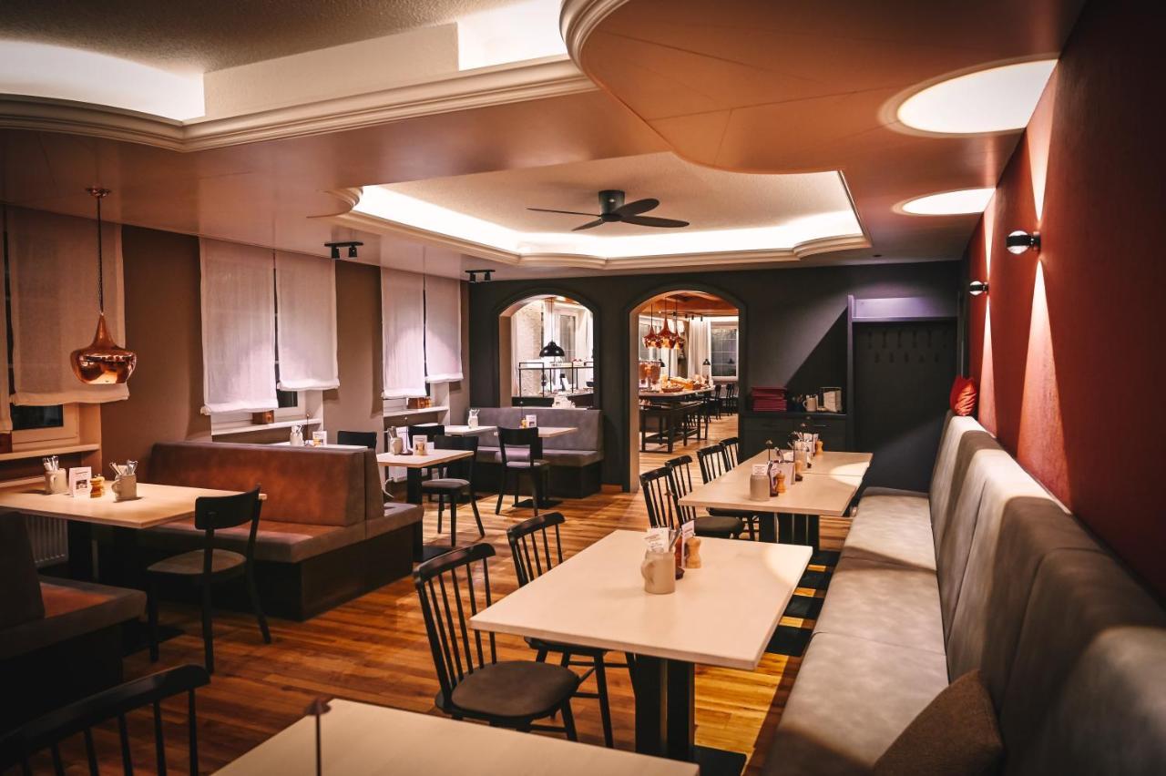 Hotel Brauerei Gasthof Hoehn เมมเมลส์ดอร์ฟ ภายนอก รูปภาพ