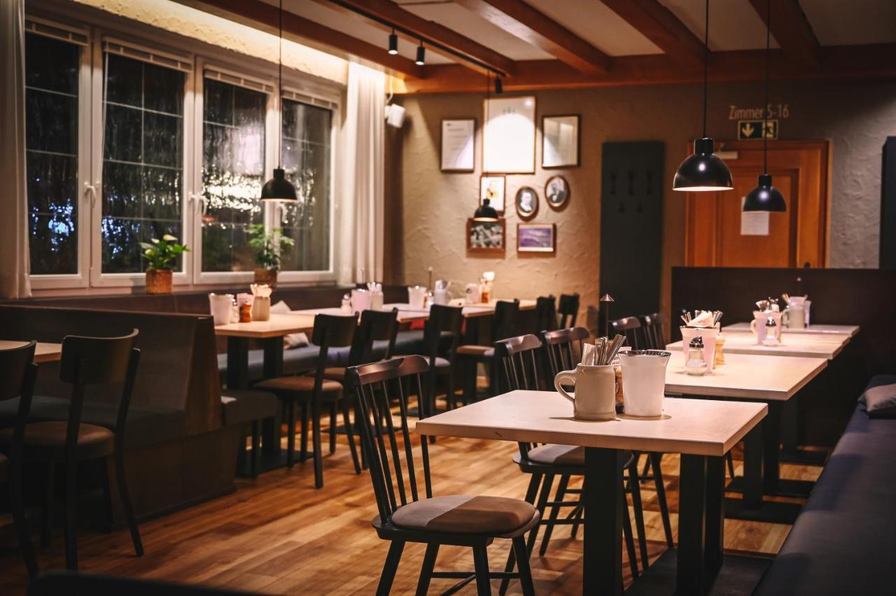 Hotel Brauerei Gasthof Hoehn เมมเมลส์ดอร์ฟ ภายนอก รูปภาพ